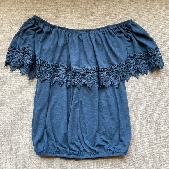 Paper + Tee Off the Shoulder Top, Size M - Picture 2 of 3